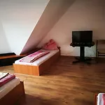 Alojamento de Acomodação e Pequeno-almoço Peregrino Panzio Budaörs