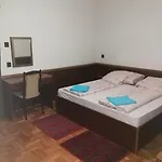 Peregrino Panzio 3* Budaörs