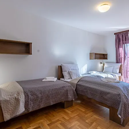 Peregrino Panzio Bed & Breakfast 2*