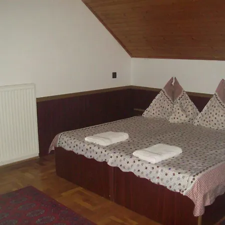 Bed and breakfast Peregrino Panzio 3*