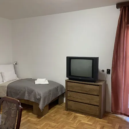 Peregrino Panzio Bed and breakfast 3*