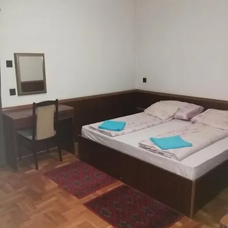 Peregrino Panzio 3* Budaörs